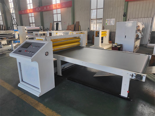 二重層のNC切断と波紋紙箱製造の紙形作機