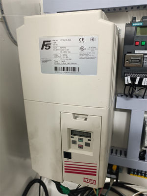 二重層容量と電気駆動を持つ工業用NCシートカット機