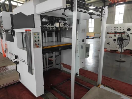 製造工場の生産ラインのための自動波紋型ダイ切削機械