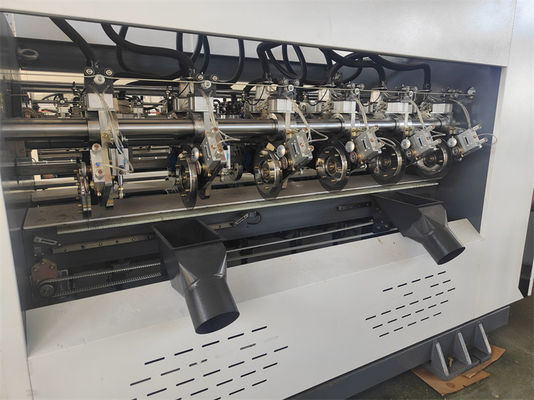 パッケージライン Nc Thin Blade Slitter Scorer Machine 380V/50HZ電圧で生産する