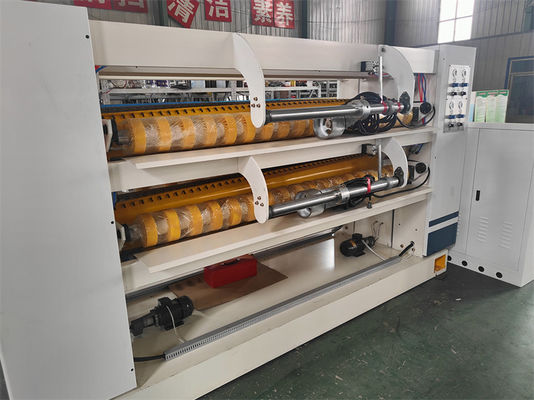 120m/min 設計速度 波紋紙の生産のための箱切断機