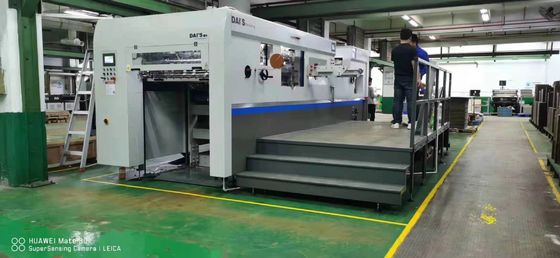 カードボード印刷 スロッティング マックス紙収集高さ1350mmのダイ切断機