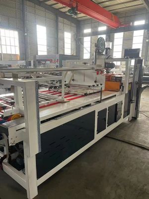 小サイズ 5500 KG 圧 380v 折りたたみと粘着のための2つのパーツのフォルダーグルーヤーマシン