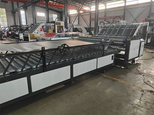 高生産性の半自動波紋板 フルートラミネートマシン 13.5m x 2m x 2.9m