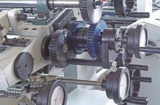高精度 ± 1MM ラミネーター 角質紙の機械
