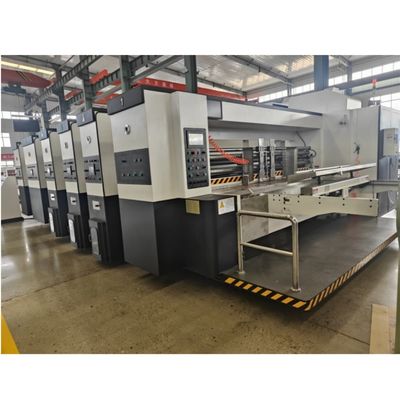 紙箱印刷とスロットリングのための380Vの波紋紙印刷機